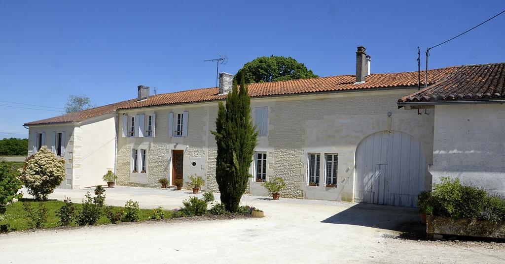 Saint-Maurice-de-Tavernole Le Vieux Noyer Bed & Breakfast エクステリア 写真