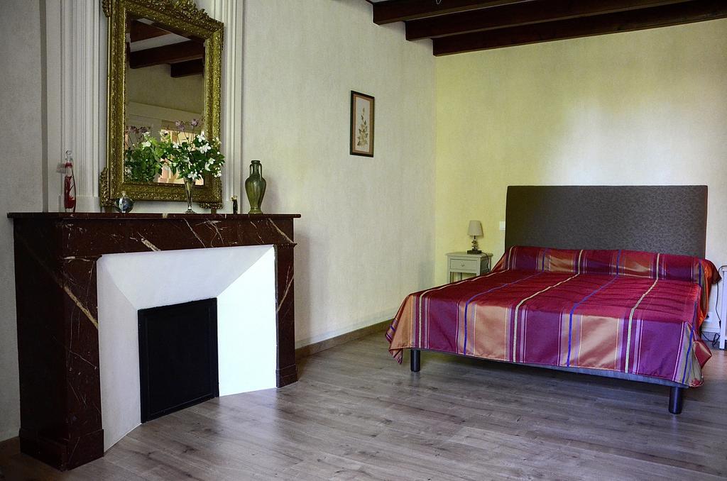Saint-Maurice-de-Tavernole Le Vieux Noyer Bed & Breakfast 部屋 写真